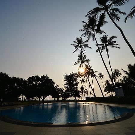 Hotel Laya Beach Wadduwa Exteriér fotografie