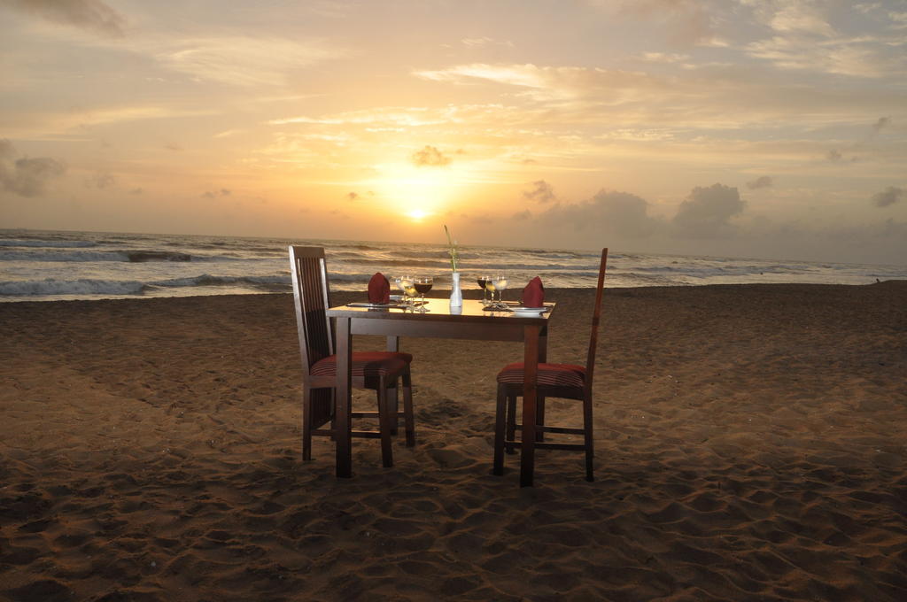 Hotel Laya Beach Wadduwa Exteriér fotografie